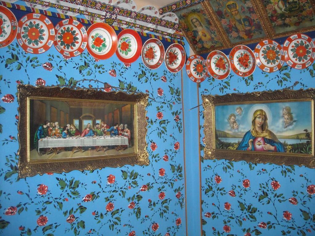 Ileana Sapanta Săpînţa Buitenkant foto